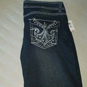Junior size 15 capris